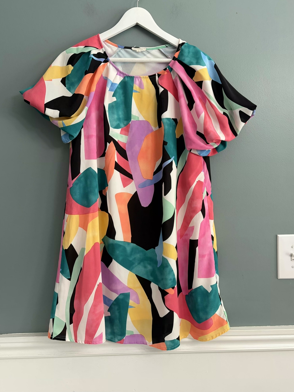 JODIFL Abstract Colorblock Flutter Sleeve Shift Dress Size Small Multicolored